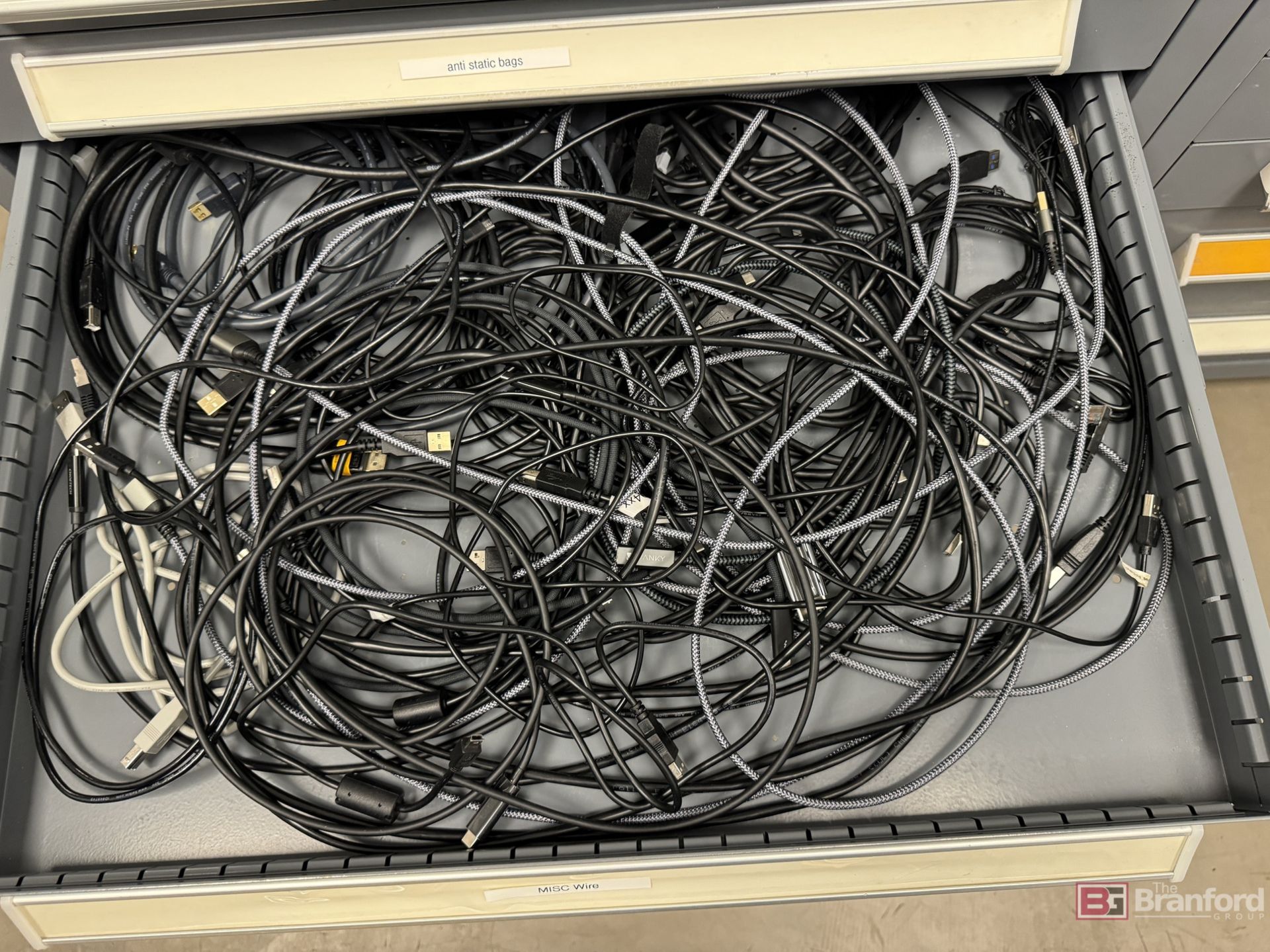 Vidmar 7-Drawer cabinet & contents - Image 5 of 7