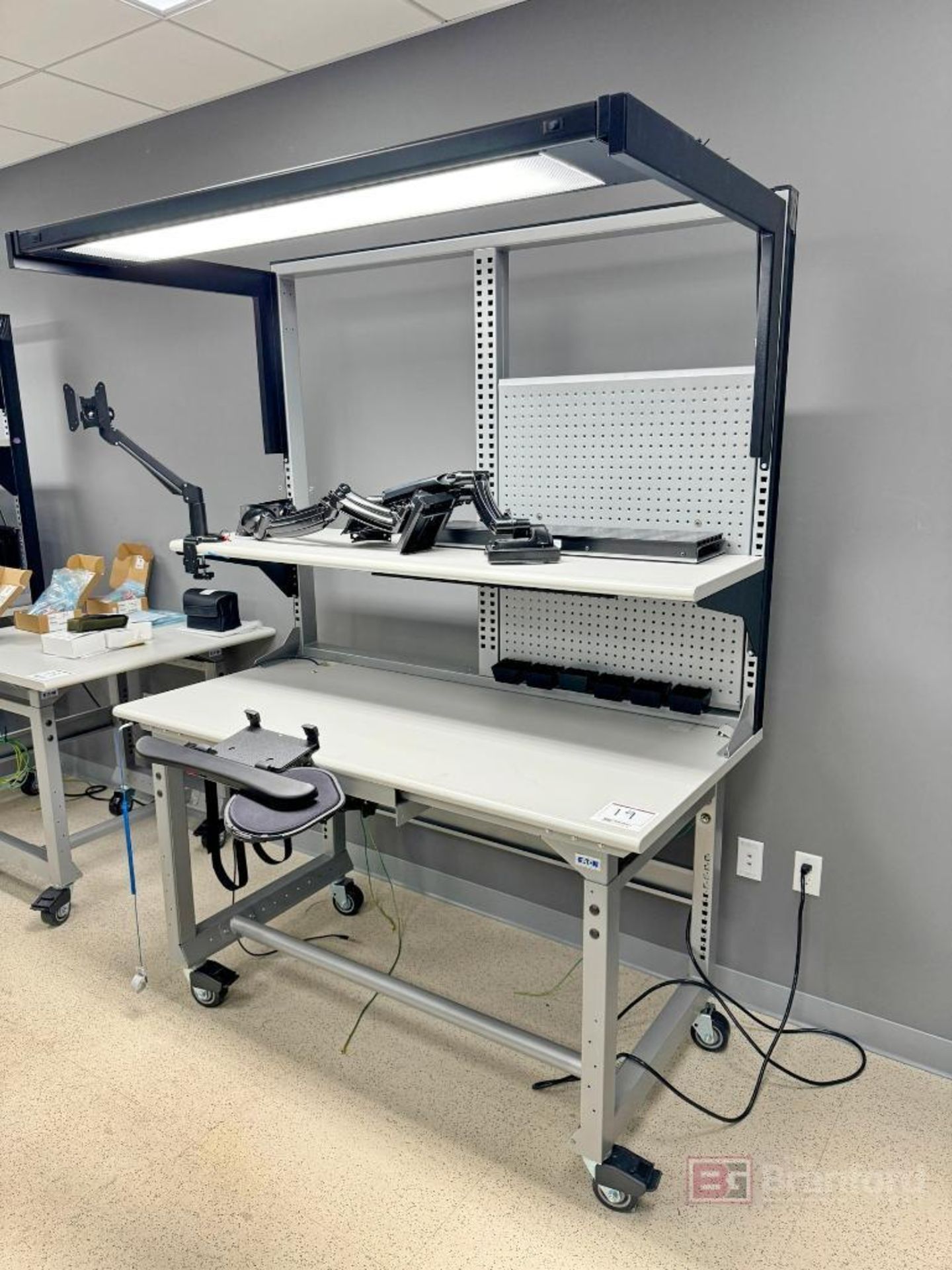 Eaton workstation - Image 2 of 3