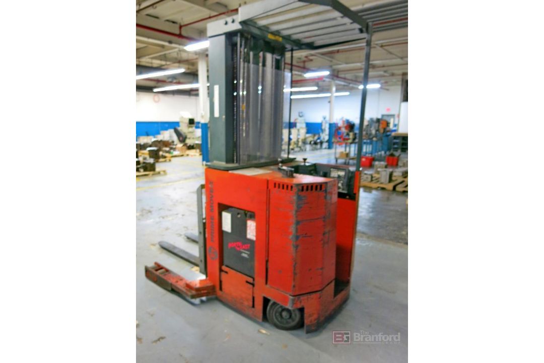 BT Prime Mover Model RR30C 3000-Lb Cap. Narrow Aisle Forklift - Image 3 of 8