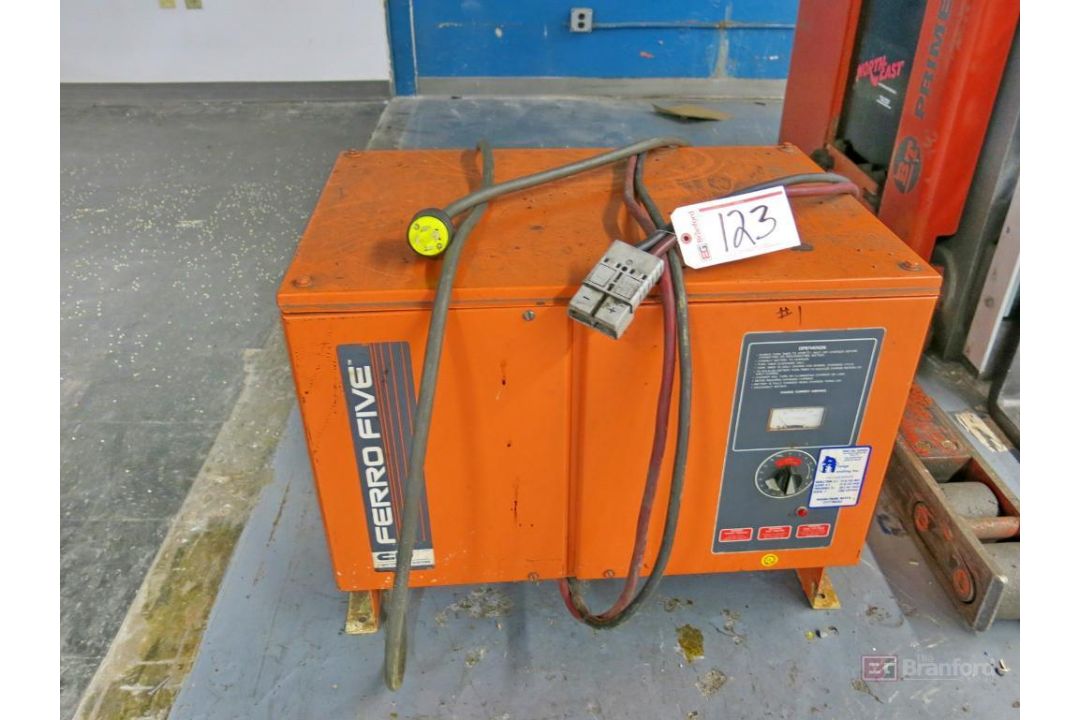 BT Prime Mover Model RR30C 3000-Lb Cap. Narrow Aisle Forklift - Image 6 of 8