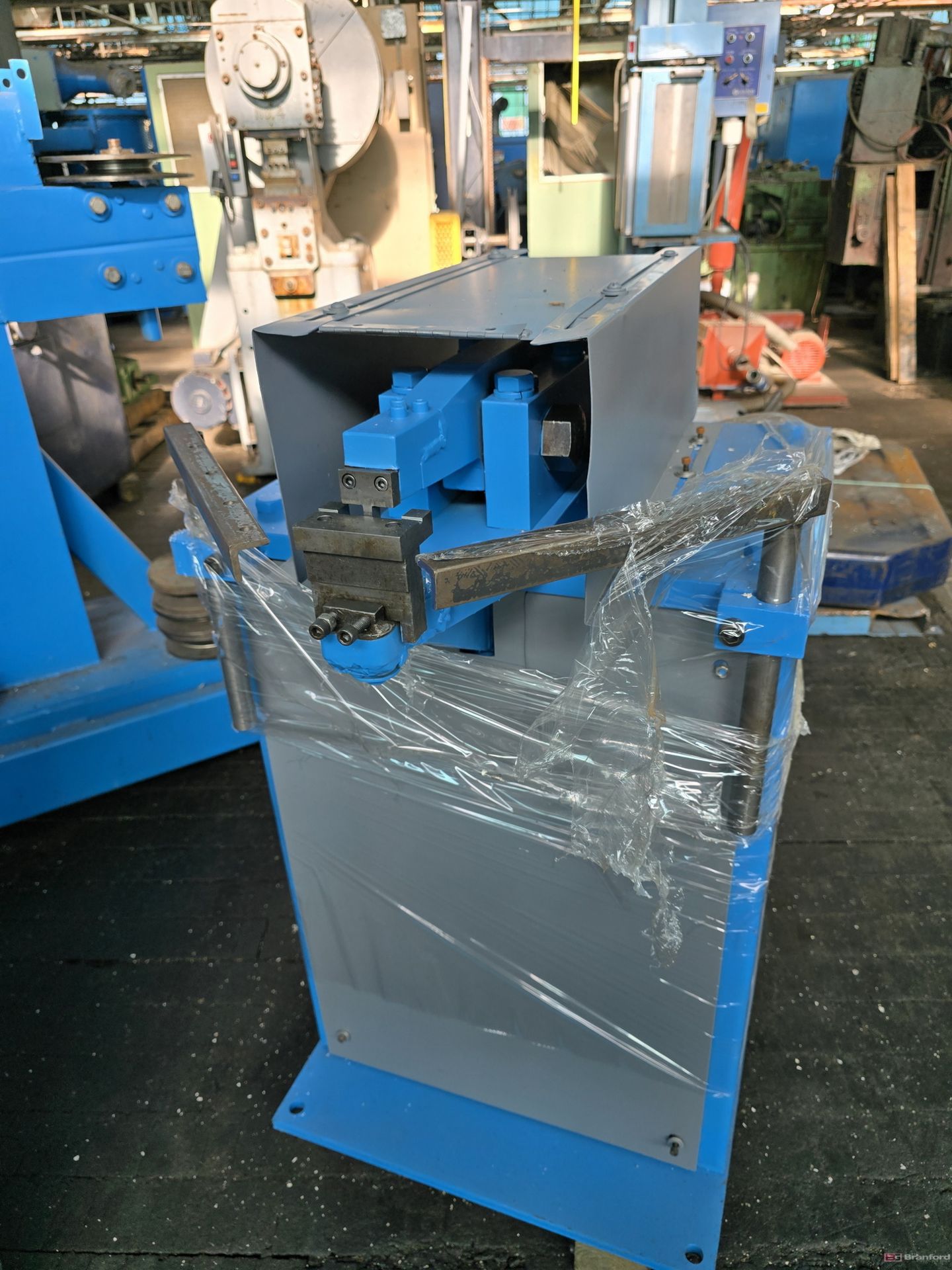 Lubow Model T-1 Trimmer-Nibbler