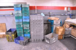 Lot-Finger Totes and Plastic Totes