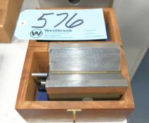 Magnetic V-Block with Case
