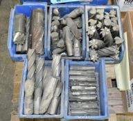 Lot-Single End Mills in (5) Bins
