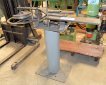 Hossfeld Size No. 2, Manual Bender