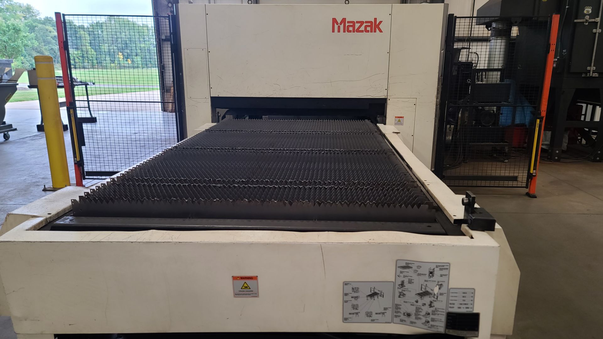 Mazak Model Optiplex 3015 Nexus Co2 Laser, 2.5 KW, 60" x 120", Dust Collector, Chiller (2015) - Image 5 of 17