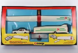 Corgi Glider and Trailer Gift Set 12