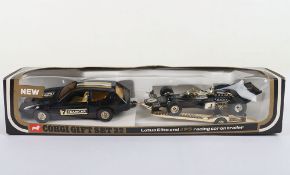 Corgi Gift Set 32 Lotus Elite & JPS racing car on trailer