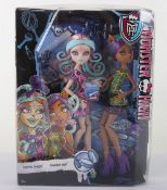 Monster High Scare and Makeup Viperine Gorgon Clawdeen Wolf 2014 New in Box Doll Mattel.