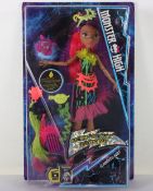 Monster High Clawdeen Wolf Daughter of Werewolves Electrified Monstrous Hair Ghouls 2016 New in Box 