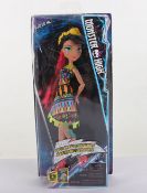 Monster High Cleo De Nile Electrified Hair-Raising Ghouls 2016 New in Box Doll Mattel.
