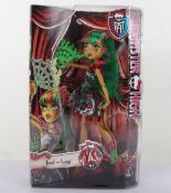 Monster High Jinafire Long Freak du Chic 2014 New in Box Doll Mattel.
