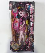Monster High Draculaura Freaky Fusion Save Frankie 2014 New in Box Doll Mattel.