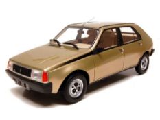 Ottomobile OT087 1:18 Scale Die Cast Renault 14 TS Champagne 1983. Stock photo used. Brand new in bo