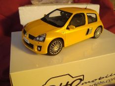 Ottomobile OT582 1:18 Scale Die Cast Renault Clio Ph.2 V6 Sirius Yellow 2003.