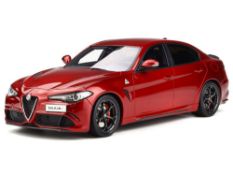 Ottomobile 1:18 Scale Die Cast Model Vehicle Alfa Romeo Giulia Quadrifoglio Rosso Alfa 2017.