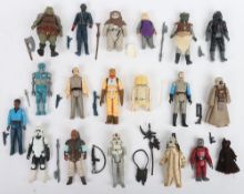 Nineteen Vintage Star Wars loose action figures Kenner,