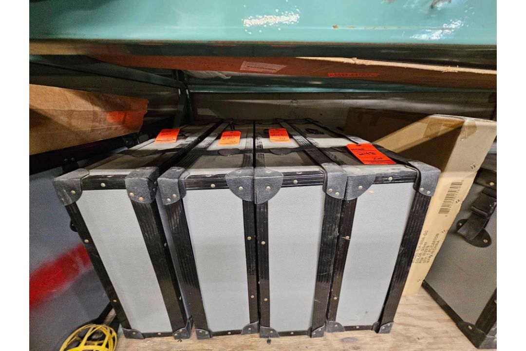 Lot of (6) Pin spot lights mounted on (2) 3 foot rods - Image 2 of 2