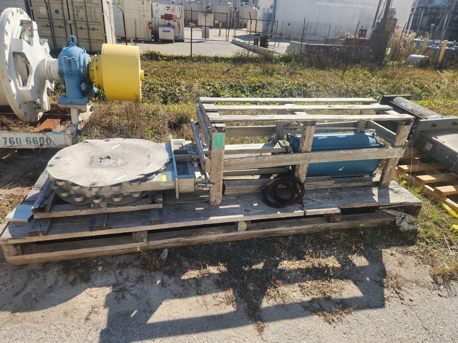 Dezurik Stainless Steel Guillotine Valve