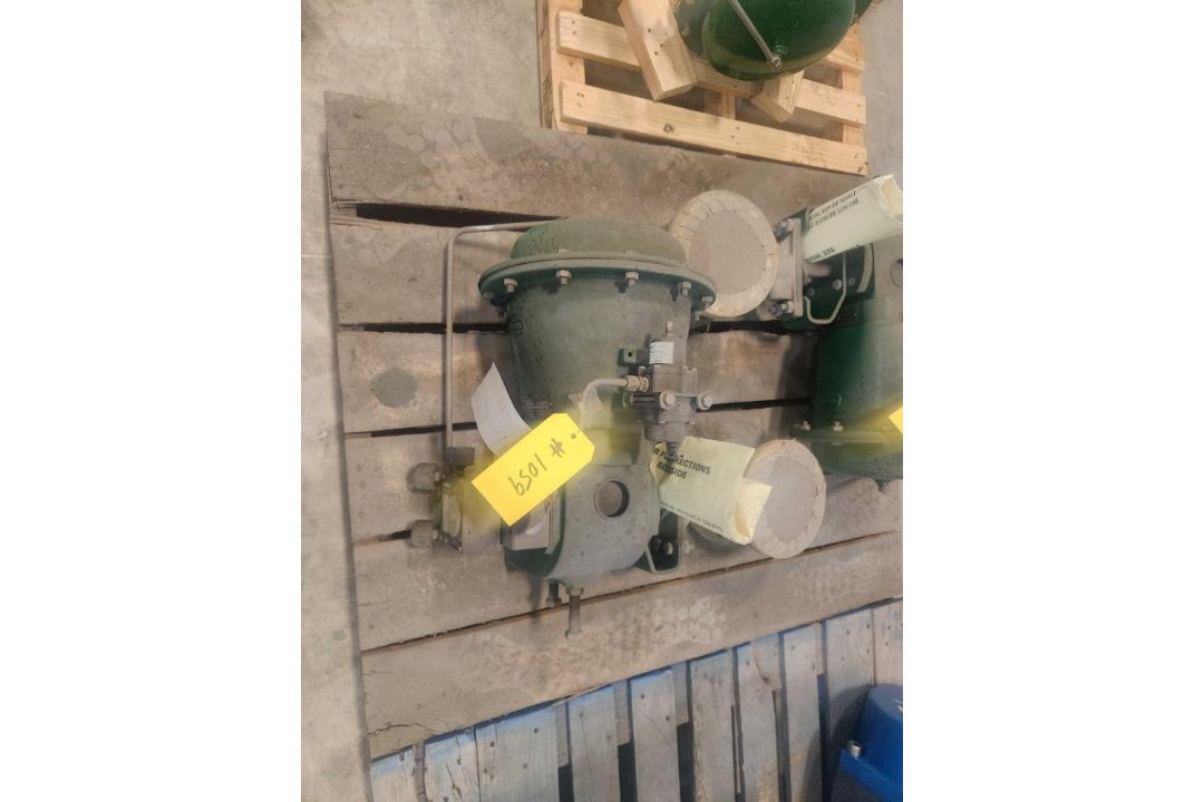 Fisher Ball Valve - Image 1 of 2