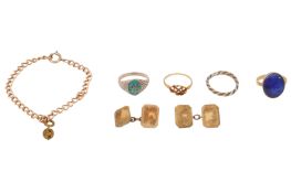 A COLLECTION OF JEWELLERY