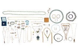 A GROUP OF SILVER AND COSTUME JEWELLERY