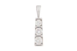 A THREE-STONE DIAMOND PENDANT