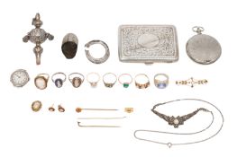 A GROUP OF GOLD AND SILVER MISCELLANOUS ITEMS