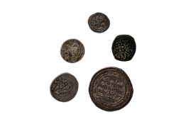ISLAMIC COINS OF VARIOUS PROPERTIES, 7X COINS