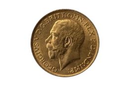 GEORGE V (1910 - 1937), 1913 SOVEREIGN.