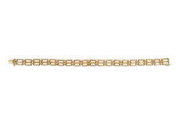 A FANCY-LINK BRACELET