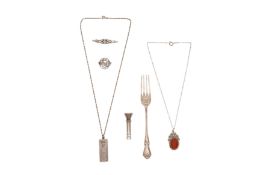 A GROUP OF MISCELLANEOUS ITEMS