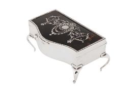 A George V sterling silver and tortoiseshell jewellery box, London 1912 by Goldsmiths and Silversmit
