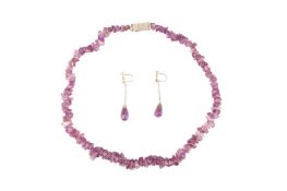 AN AMETHYST NECKLACE AND EARRING SUITE