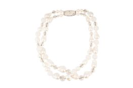 A PEARL, WHITE CHALCEDONY, AND ROCK CRYSTAL QUARTZ NECKLACE