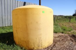 1600 Gal. Poly Water Tank