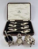 A cased set of six grapefruit spoons, London, 1933