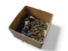 A quantity of 25mm painted diecast WWI figures, Ge