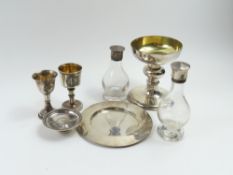 A matched Victorian silver communion set, mixed dates and makers