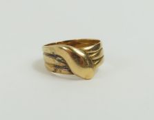 An early 20th century 18ct gold snake head ring, f