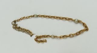 A simulated pearl interval bracelet, with rectangu