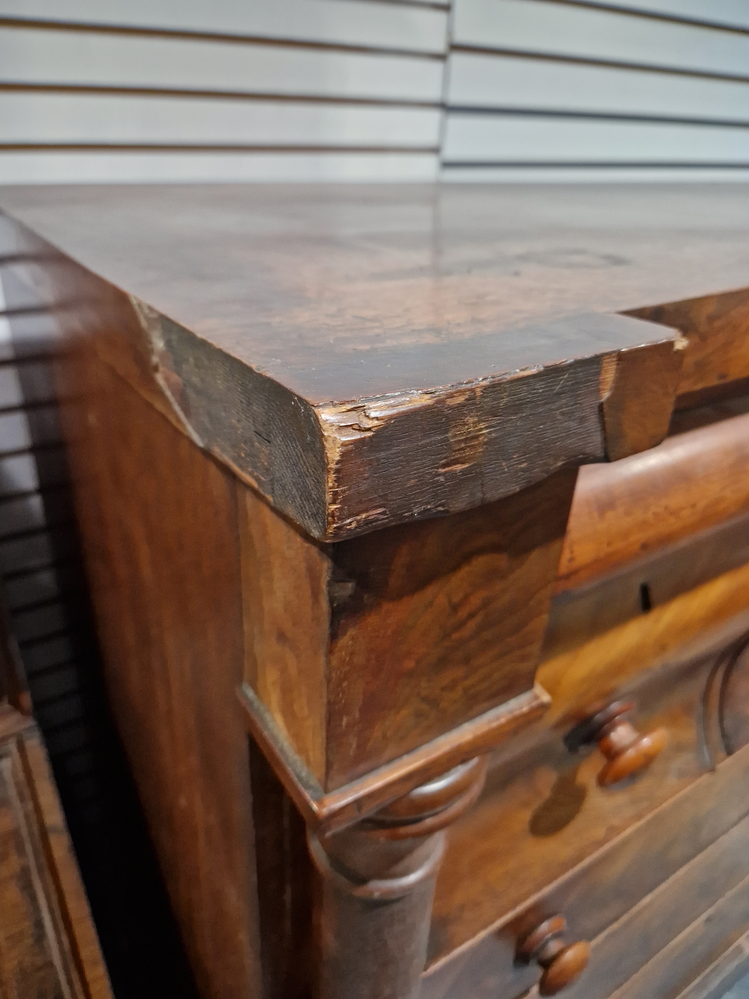 Victorian mahogany chest of drawers having a concealed frieze drawer, over three short and  three - Image 30 of 61