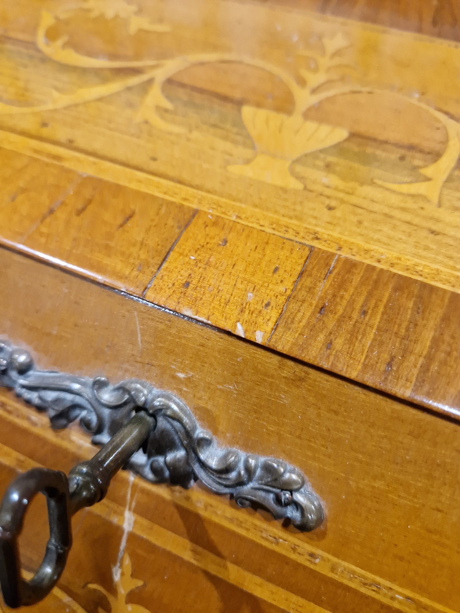 Reproduction marquetry inlaid bureau, the fall-front enclosing two fitted drawers and pigeonholes - Image 6 of 34
