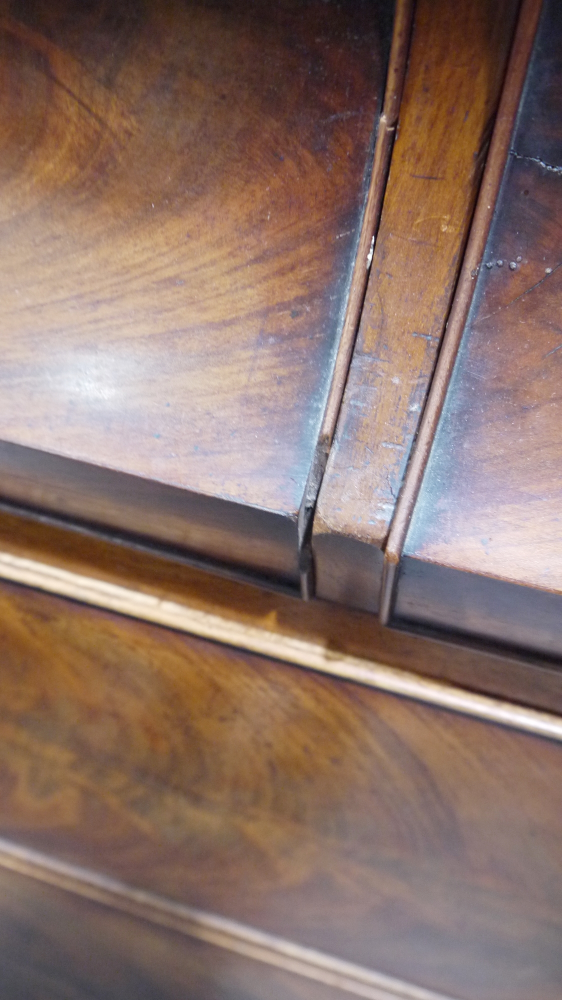 Victorian mahogany chest of drawers having a concealed frieze drawer, over three short and  three - Image 23 of 61