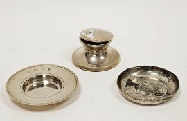 Elizabeth II silver ashtray of circular form, hallmarked London 1977 by Robert Glover, an engraved