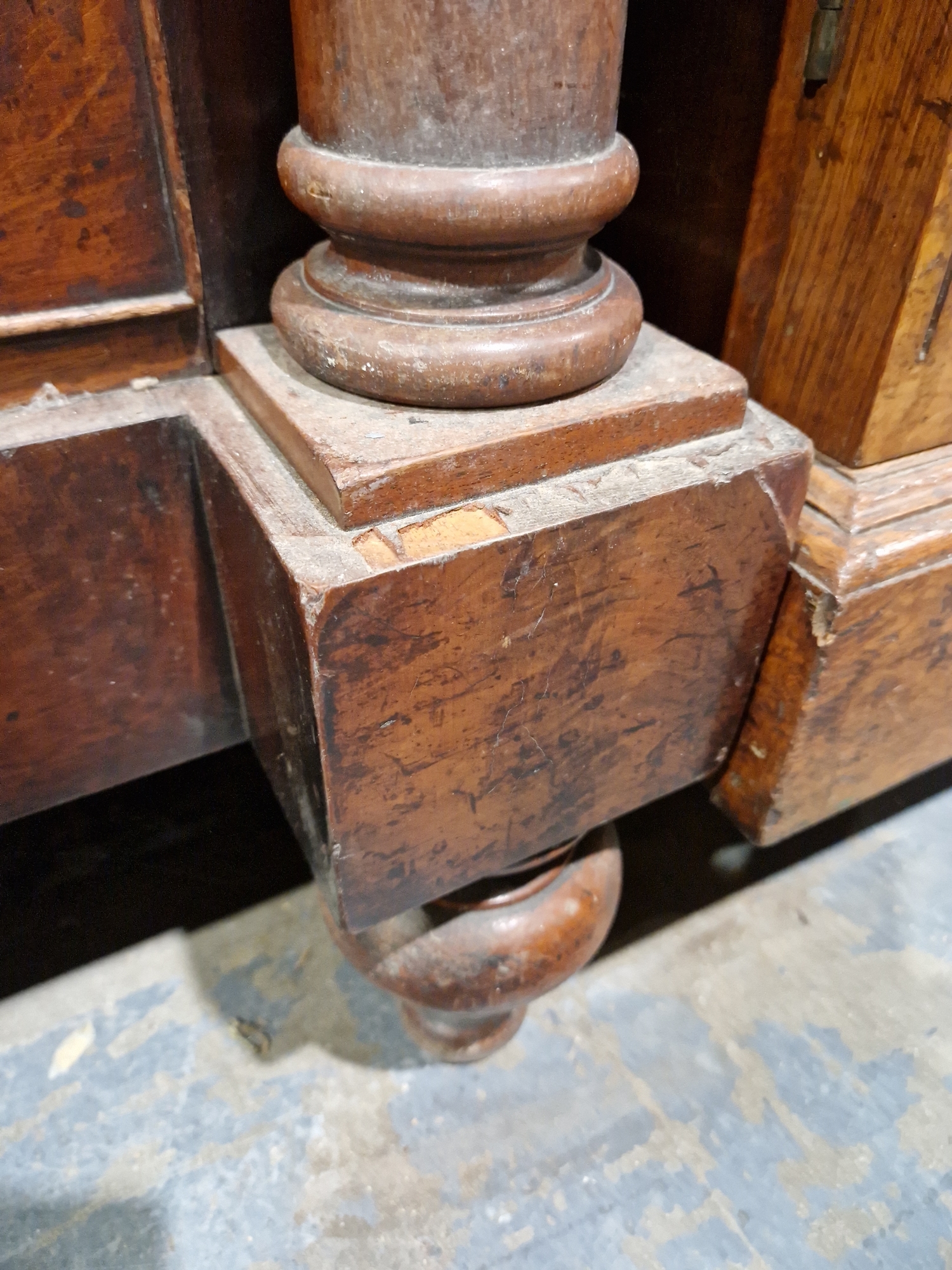 Victorian mahogany chest of drawers having a concealed frieze drawer, over three short and  three - Image 52 of 61