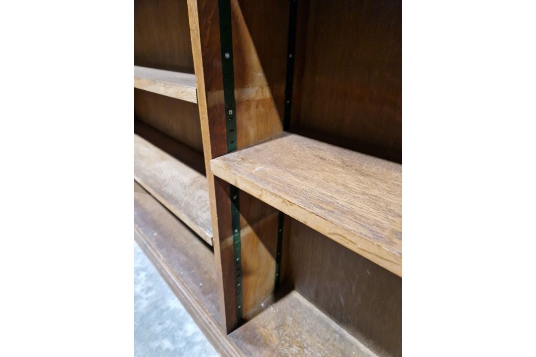 Unusually large oak bookcase, three section having 14 adjustable shelves, 172cm high x 310cm wide - Image 6 of 23