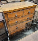 Late 19th/early 20th century mahogany veneer chest of drawers comprising two short over three long