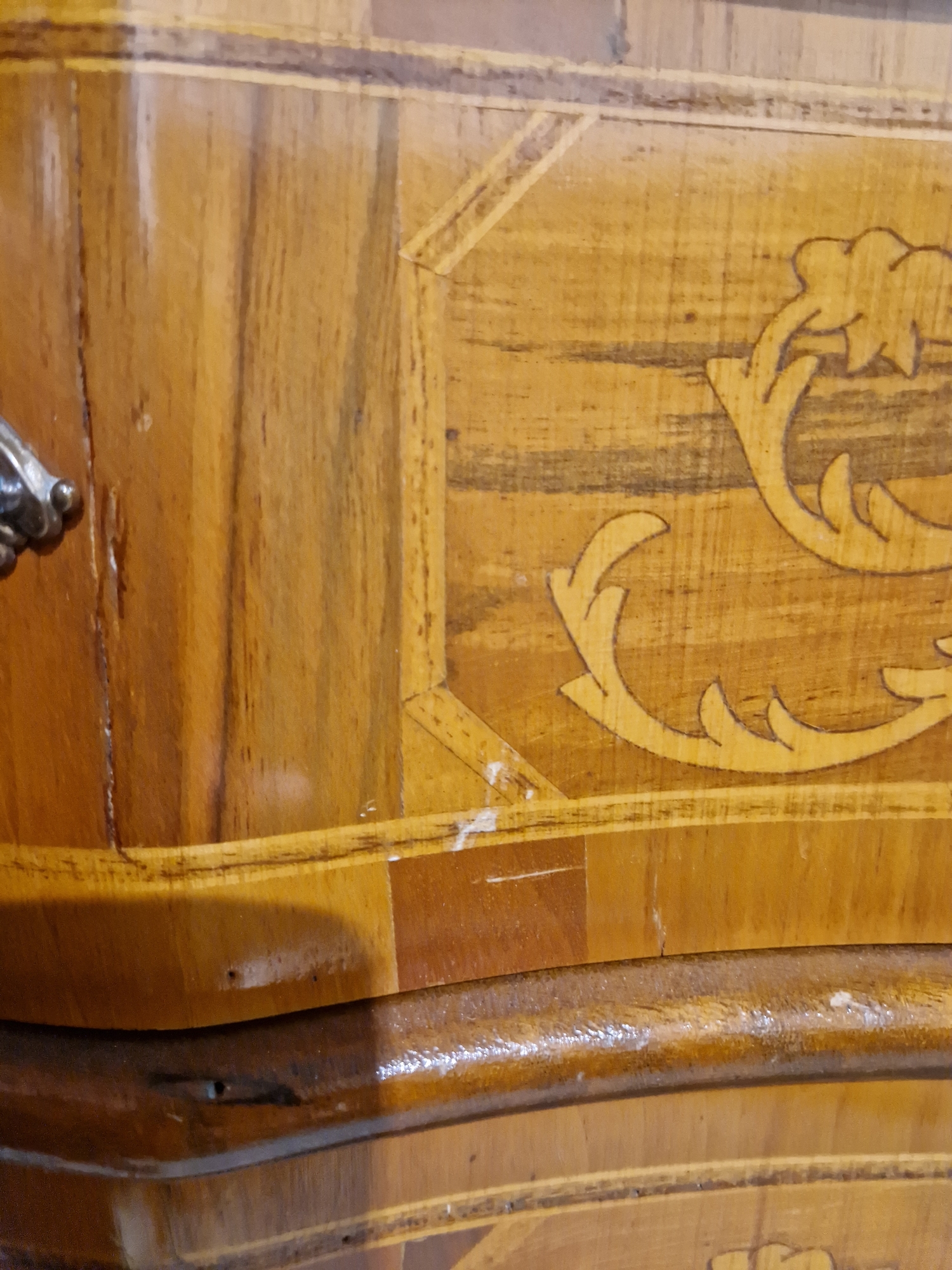 Reproduction marquetry inlaid bureau, the fall-front enclosing two fitted drawers and pigeonholes - Image 20 of 34
