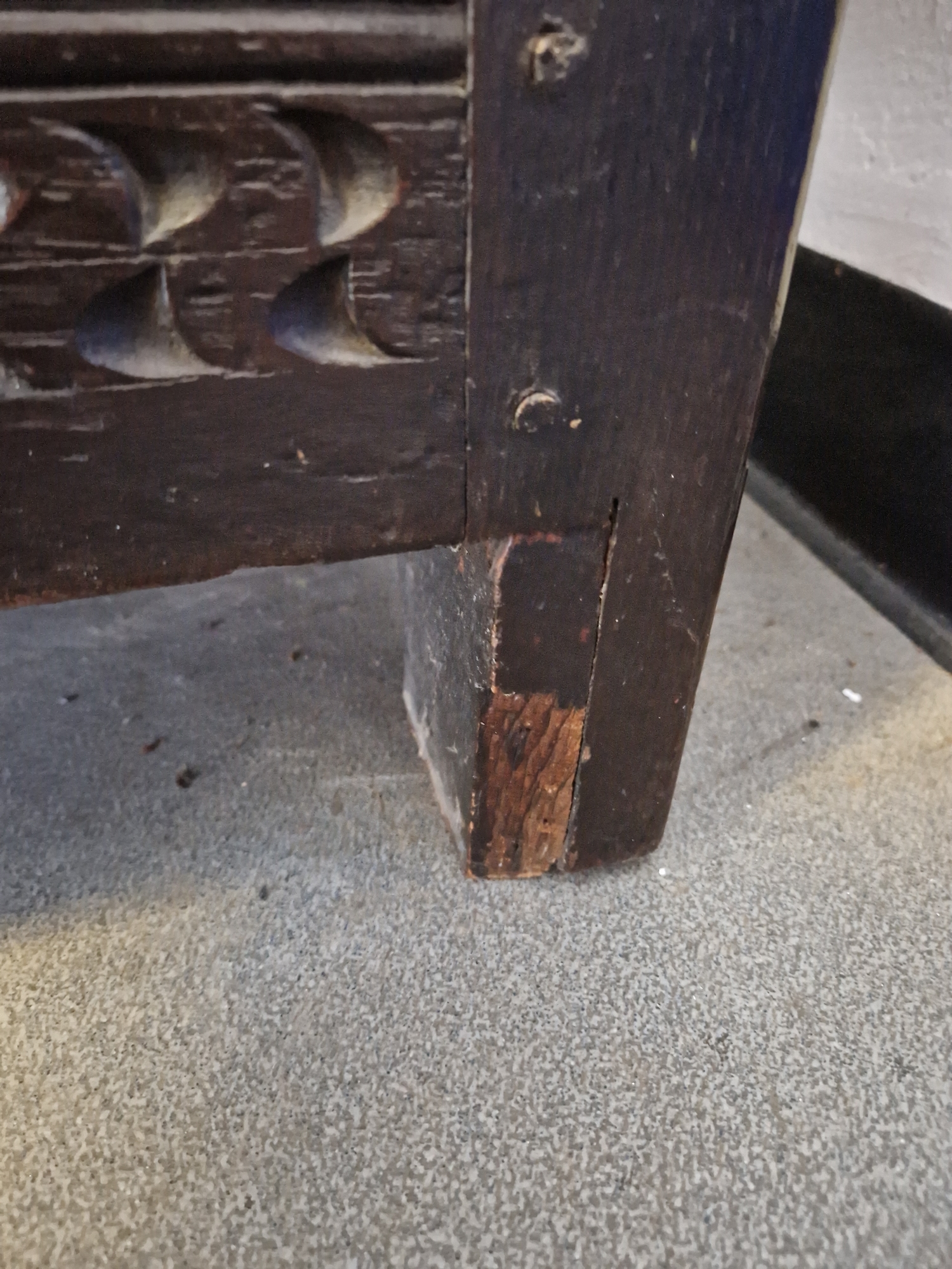 Antique oak coffer, the planked top with lunette frieze, the three-framed panel front scroll - Image 8 of 27